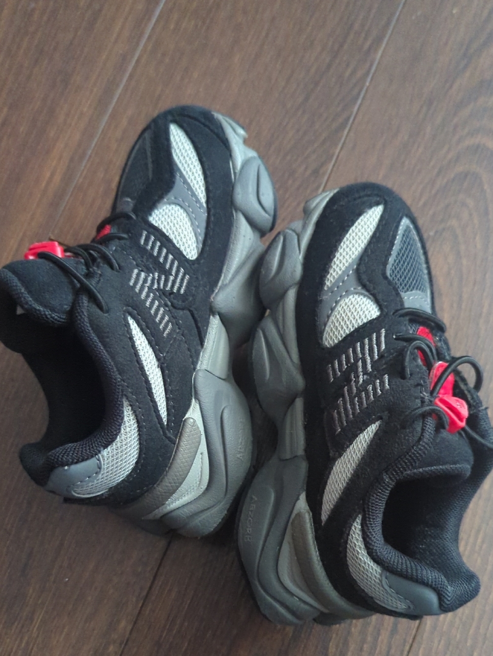 New Balance 9060 Kids Toggle Closure - Low Tops - Picture 12 of 13